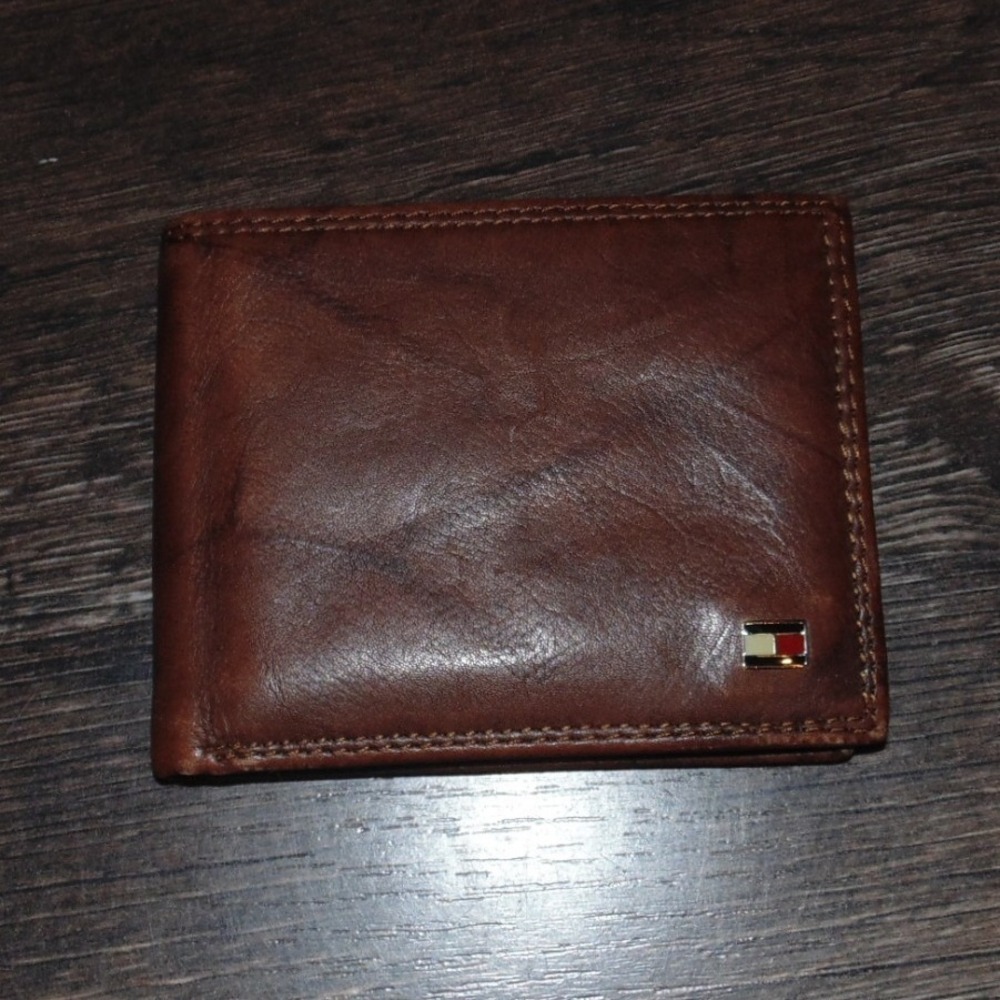 Tommy Hilfiger Wallet Mens Brown Good Leather Bifold Trifold ID Window